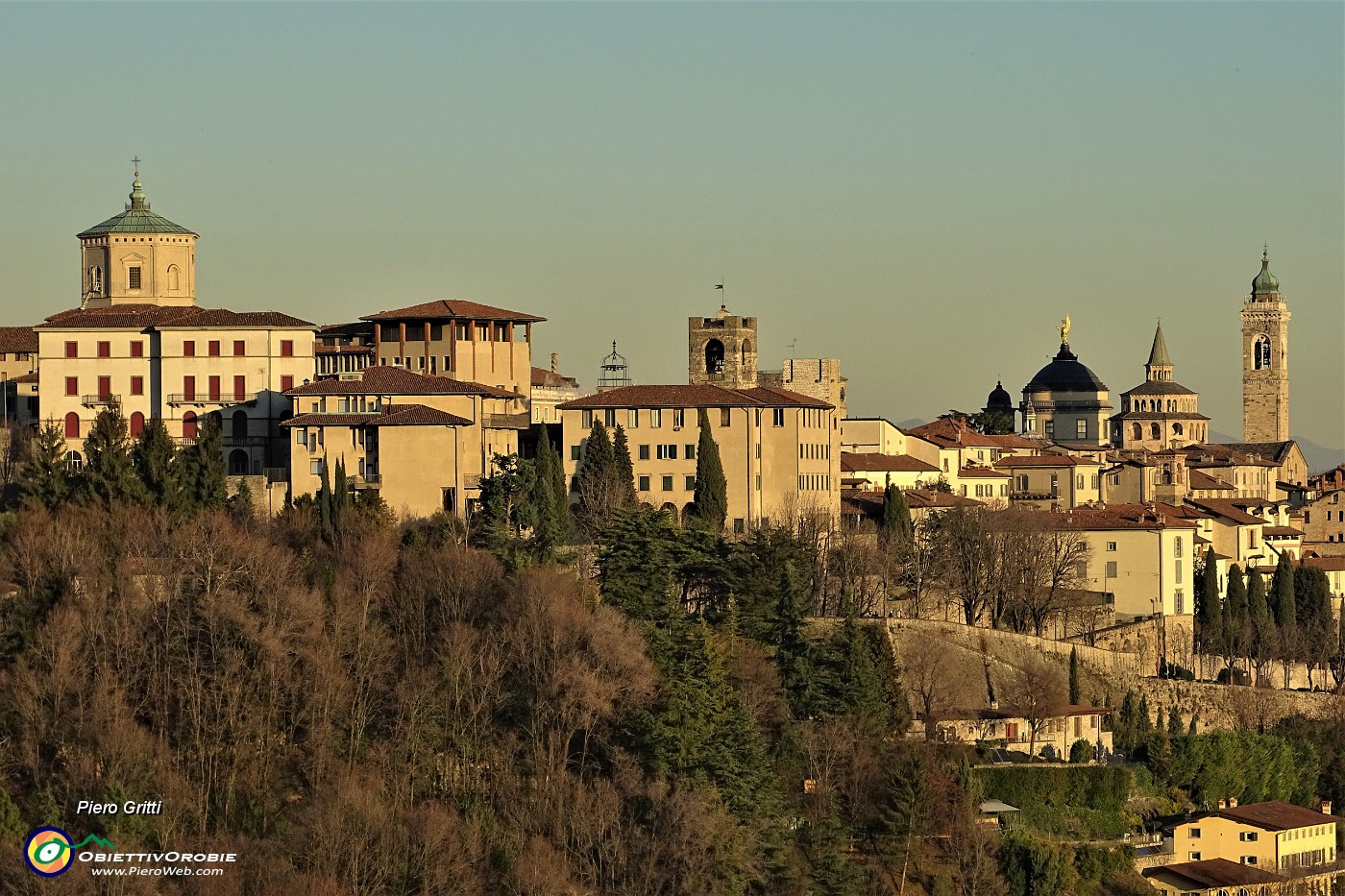 83 Da Via Sudorno vista panoramica su Citta Alta .JPG
